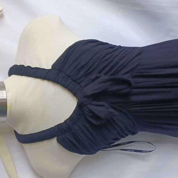 CALVIN KLEIN Sleeveless Halter Full-Length Formal Dress, Sz 10, 18" PTP, 56" L - Picture 2 of 8